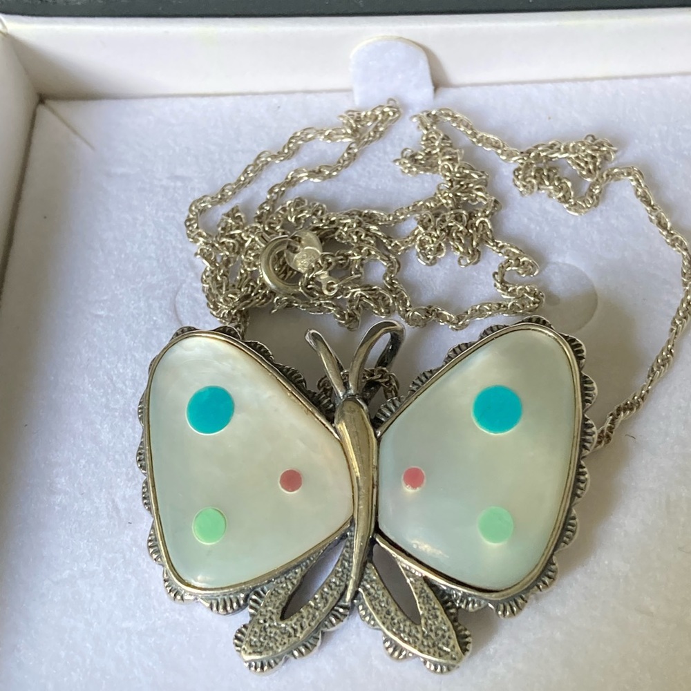 Vintage Carolyn Pollack Inlaid MOP Sterling Silver Butterfly Pendant Necklace